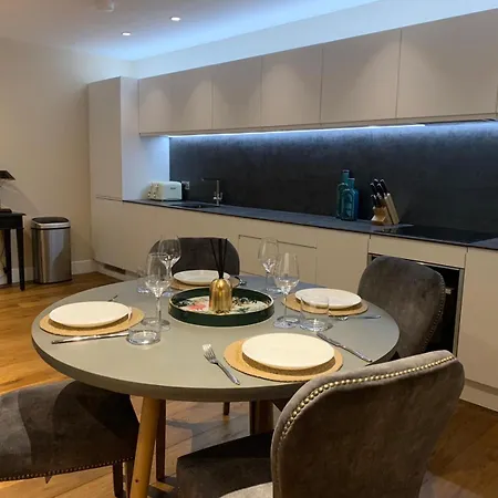 Ryedale House Apartment *